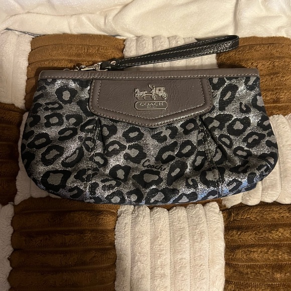 Coach Black and Gray Ocelot Wristlet VGUC! - Picture 1 of 6